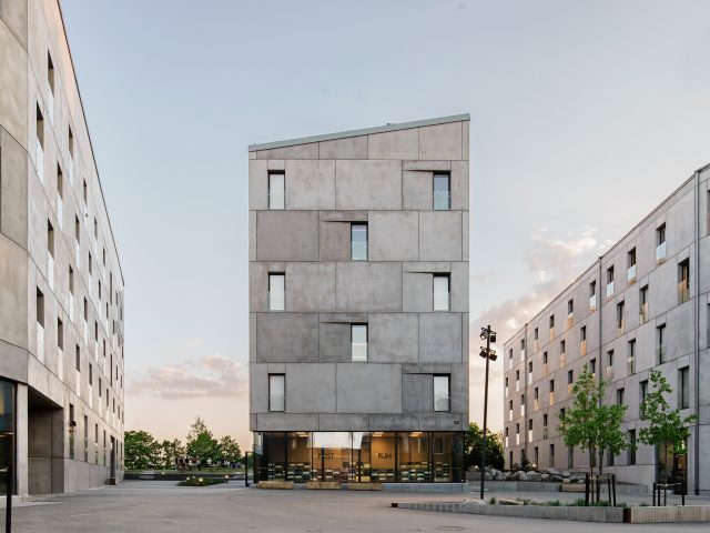 KTH exteriörer betongbyggnader